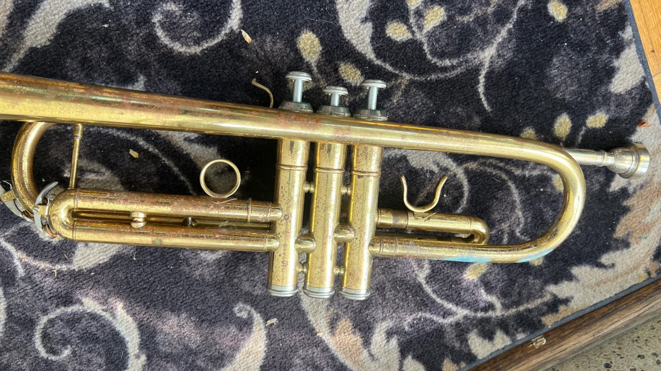 Vintage Brass Trumpet - photo 3