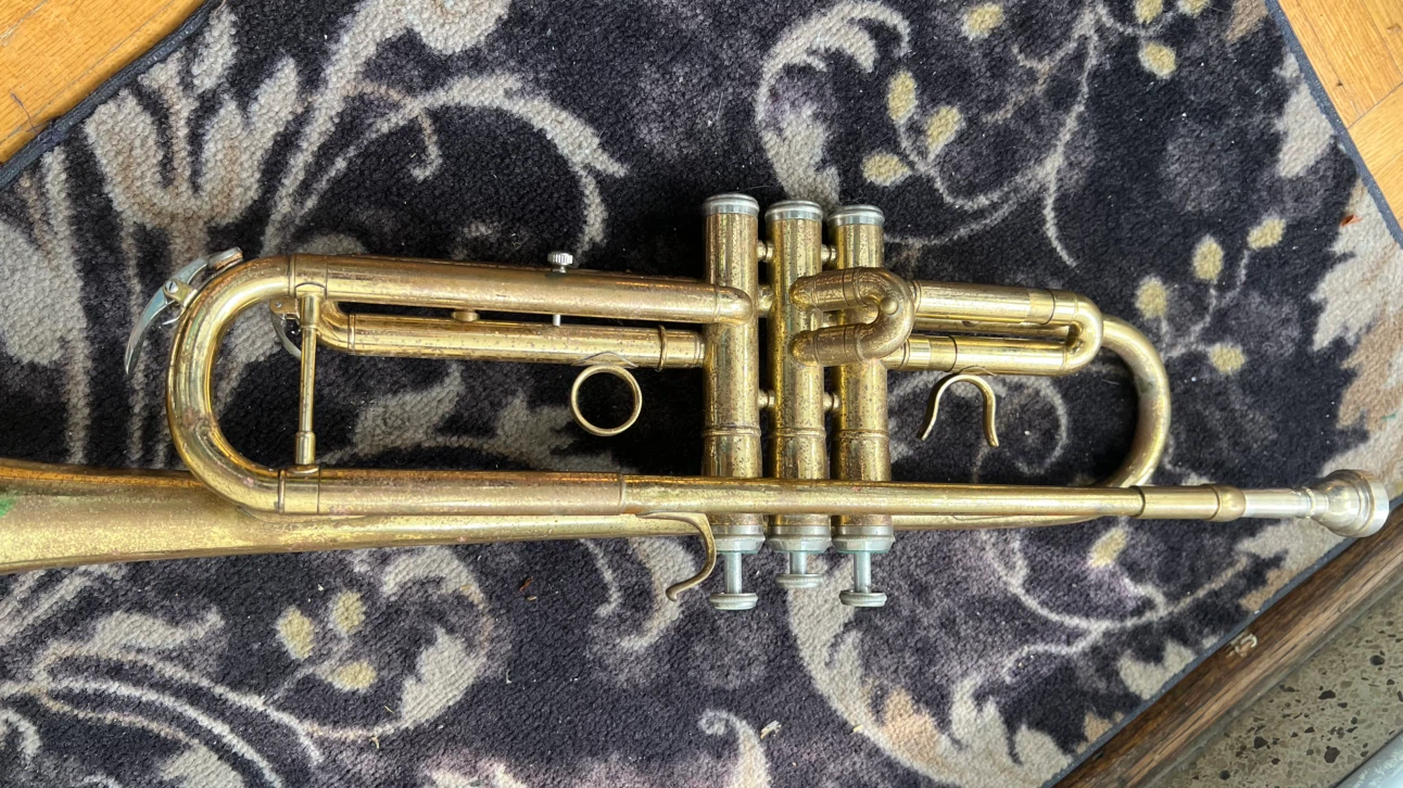 Vintage Brass Trumpet - photo 4
