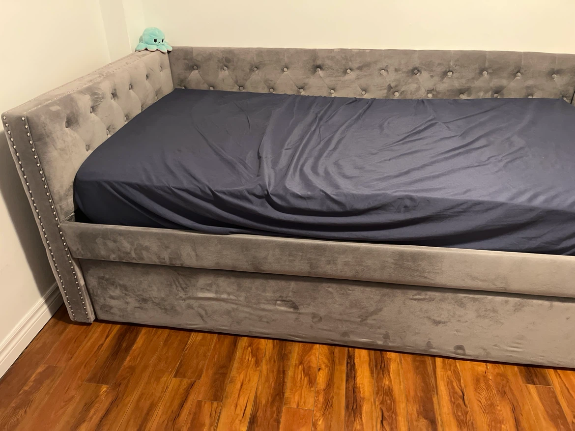MOVING SALE ‼️ DOUBLE BED FRAME TWIN SIZE - photo 2