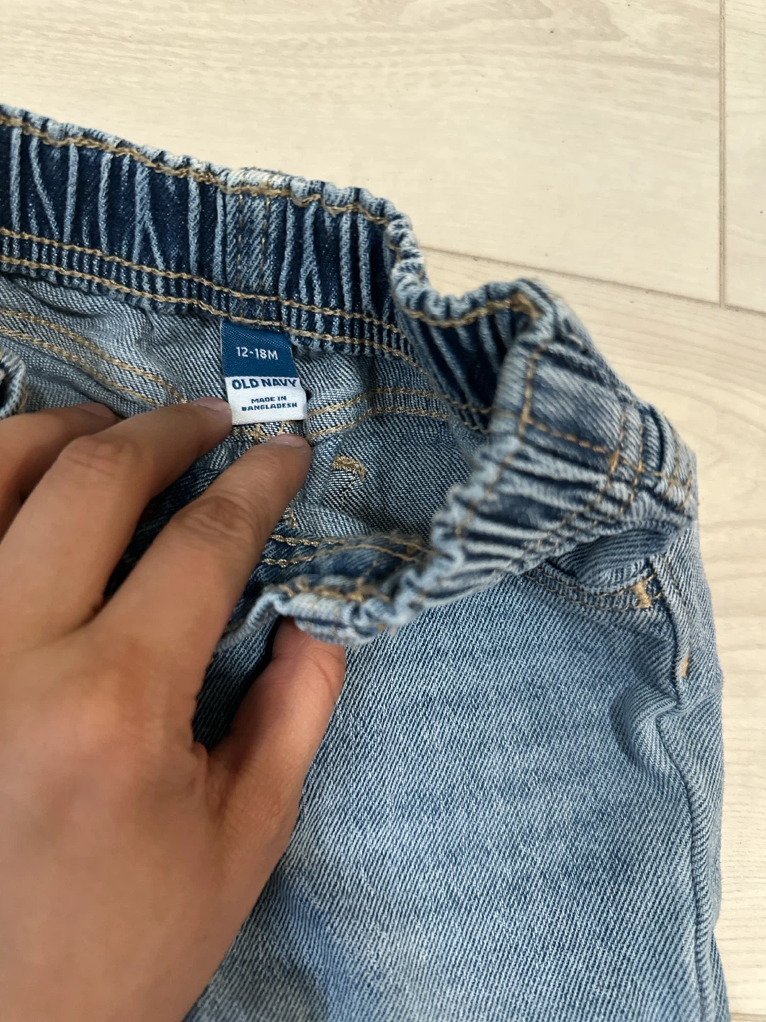 Old Navy Baby Jeans 12-18M - photo 3