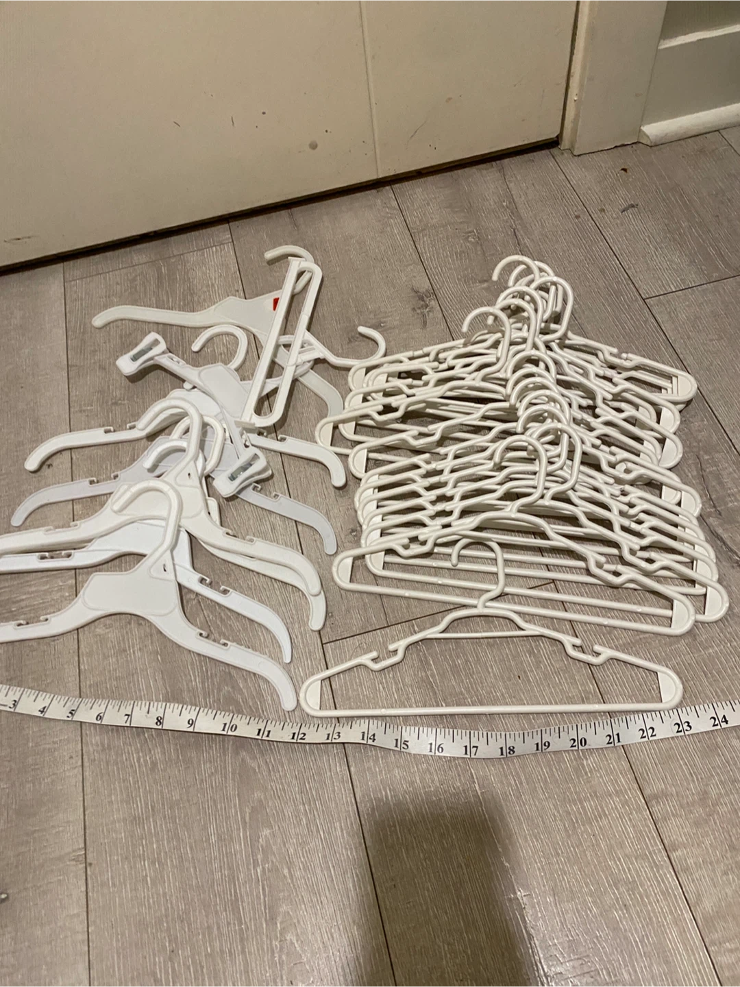 33 White  plastic  clothes Hangers - photo 5