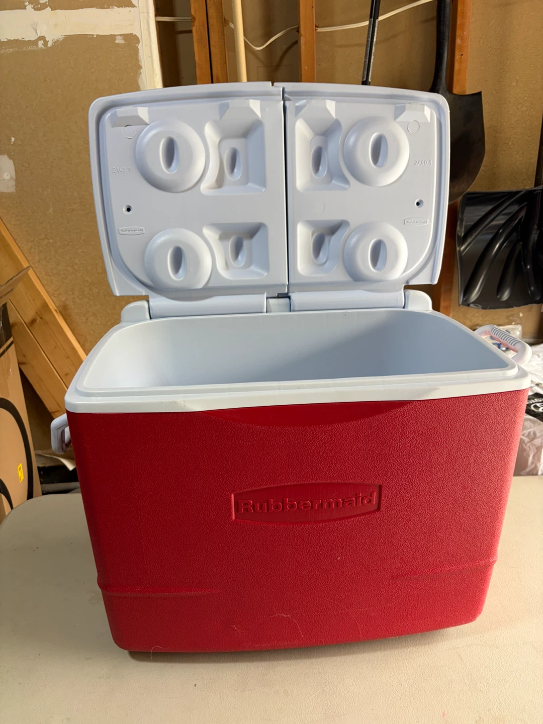 Rubbermaid Large Cooler