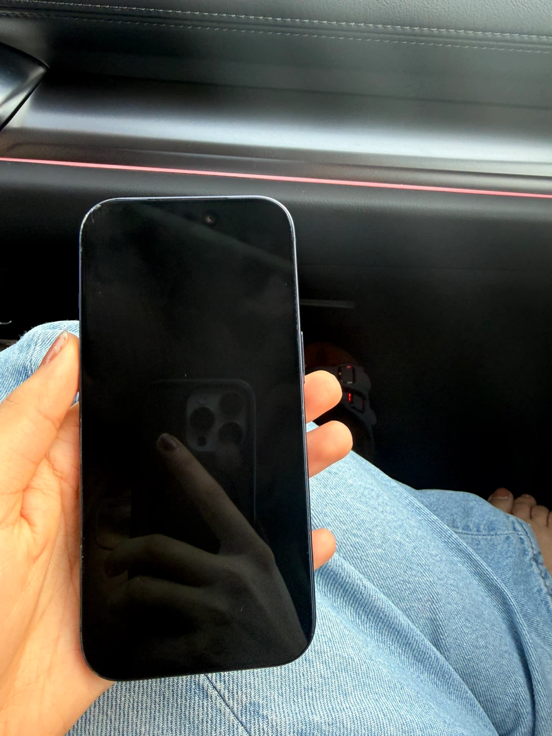 Apple iPhone 17 Pro - photo 2