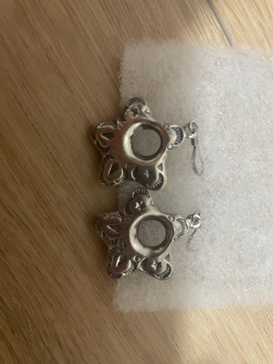 Assorted jewelry