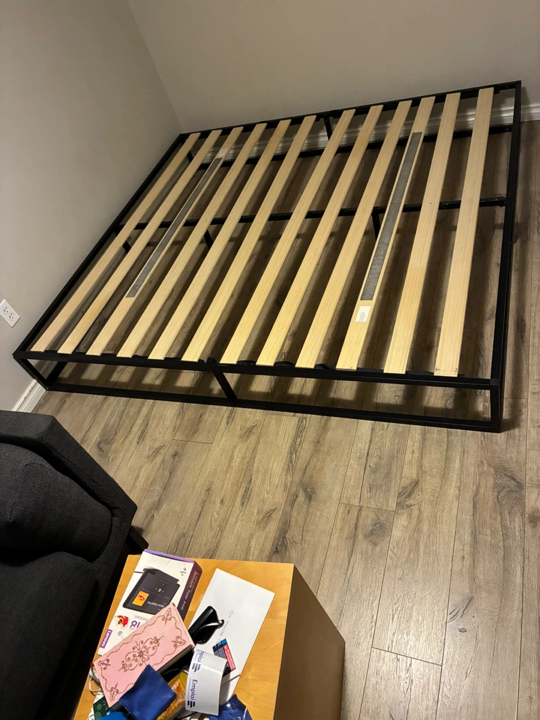 Kind size bed frame - photo 3