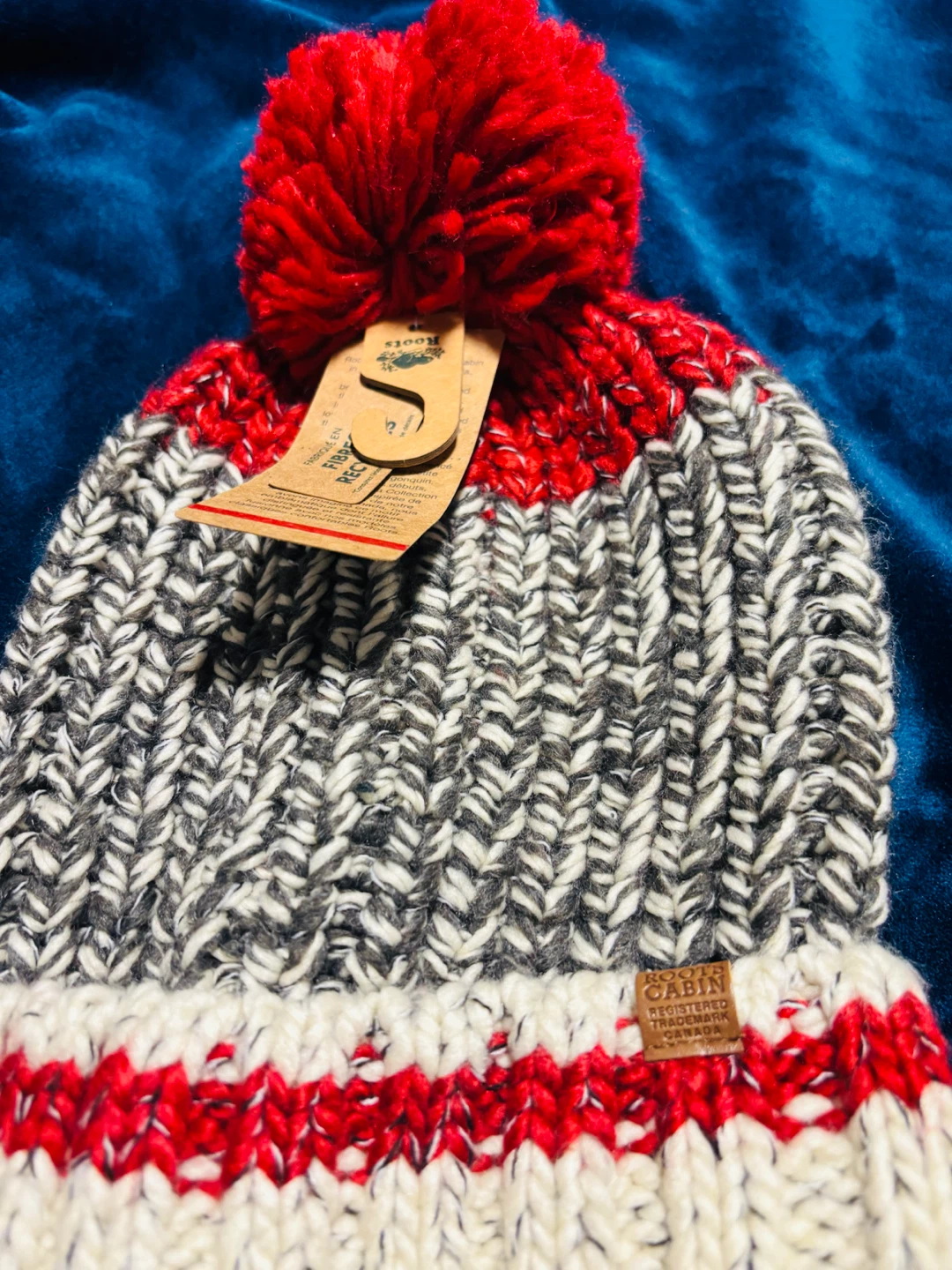 Roots Cabin Collection Hat and Gloves Set - photo 4