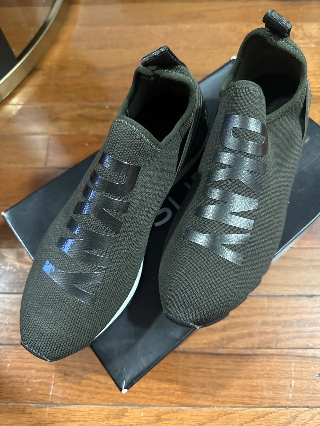 Tenis DKNY