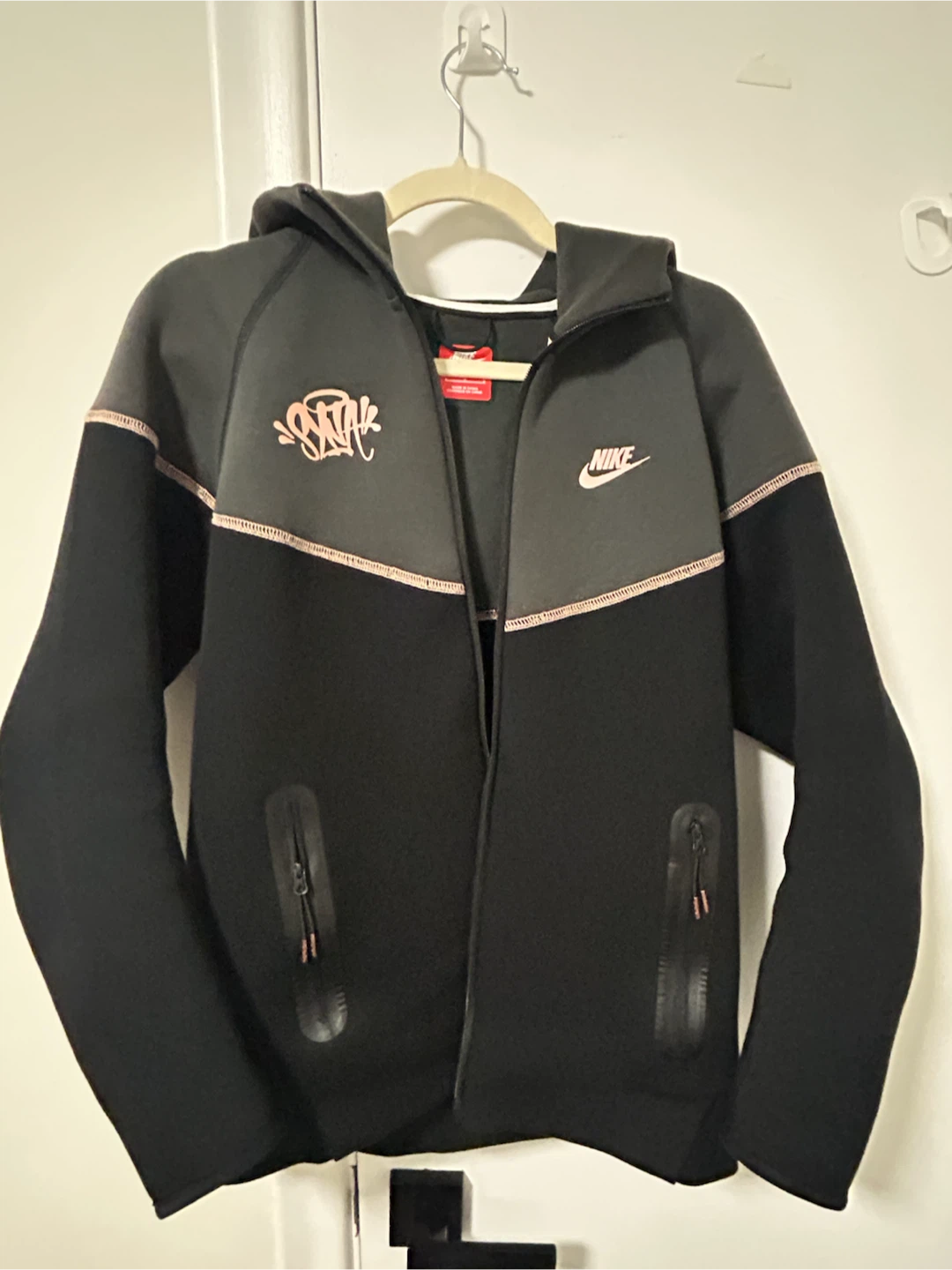 Nike Tech Fleece Zip-Up Hoodie