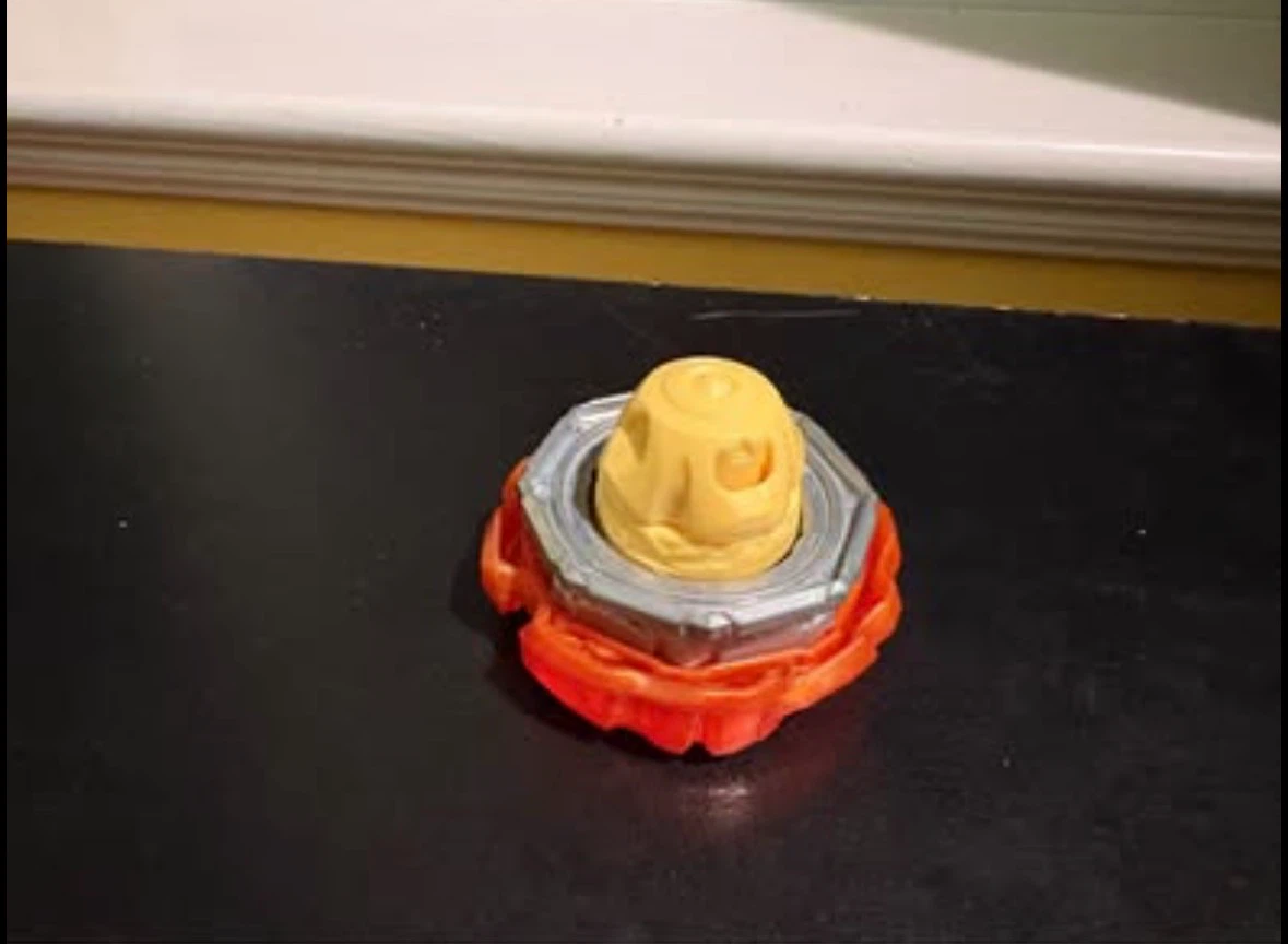 Beyblade - photo 2