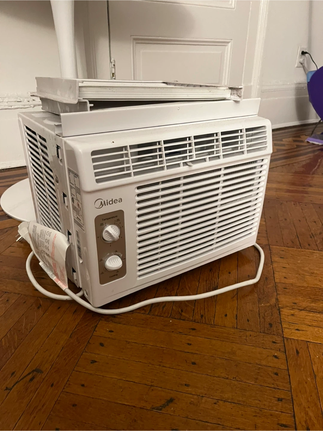 Midea 5000 BTU EasyCool Window Air Conditioner