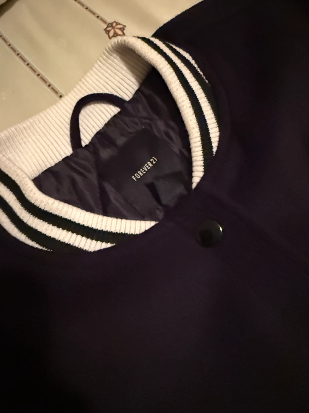 Forever 21 Varsity Jacket - photo 3