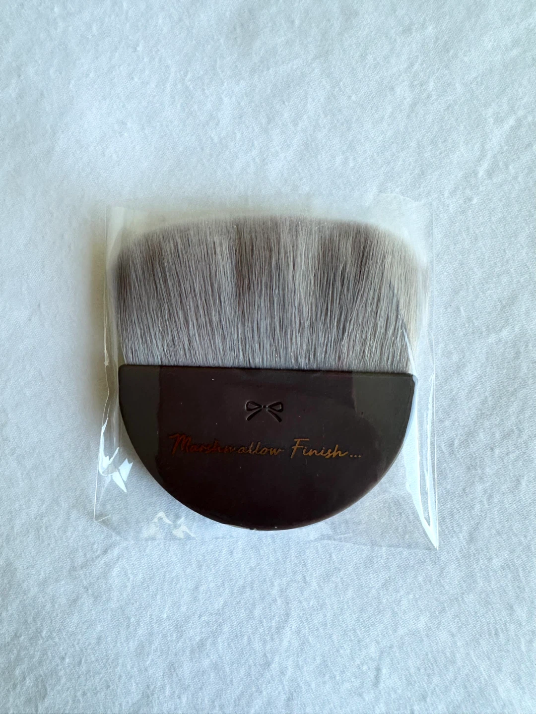 CANMAKE Tokyo Marshmallow Finish Powder Brush - photo 2