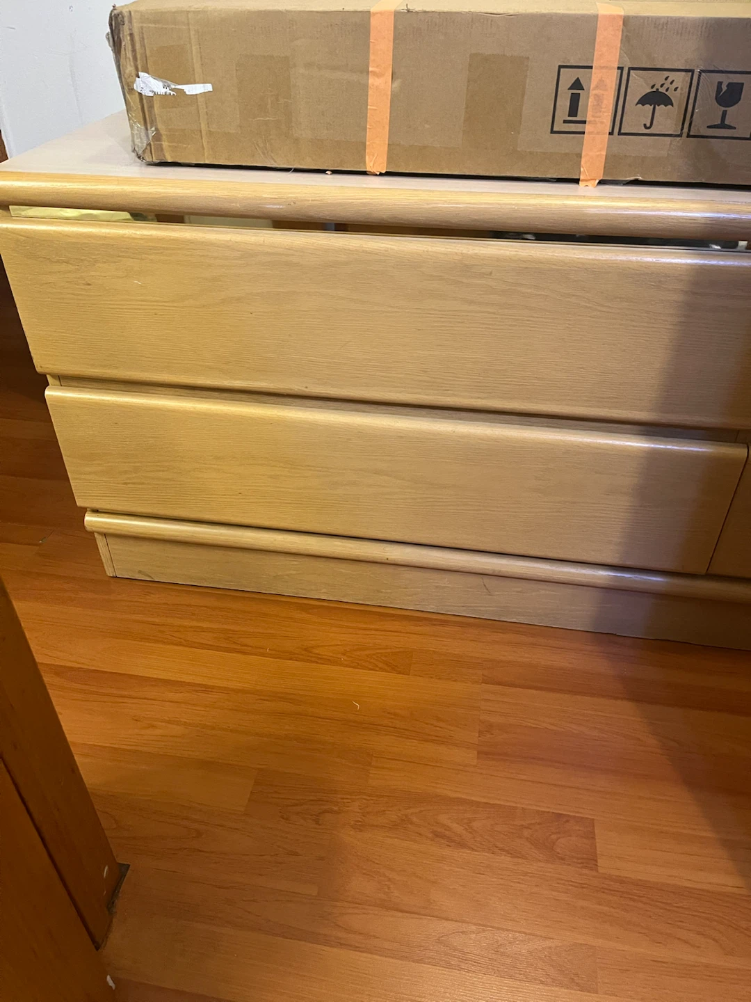 Light Wood 4-Drawer Dresser - photo 2