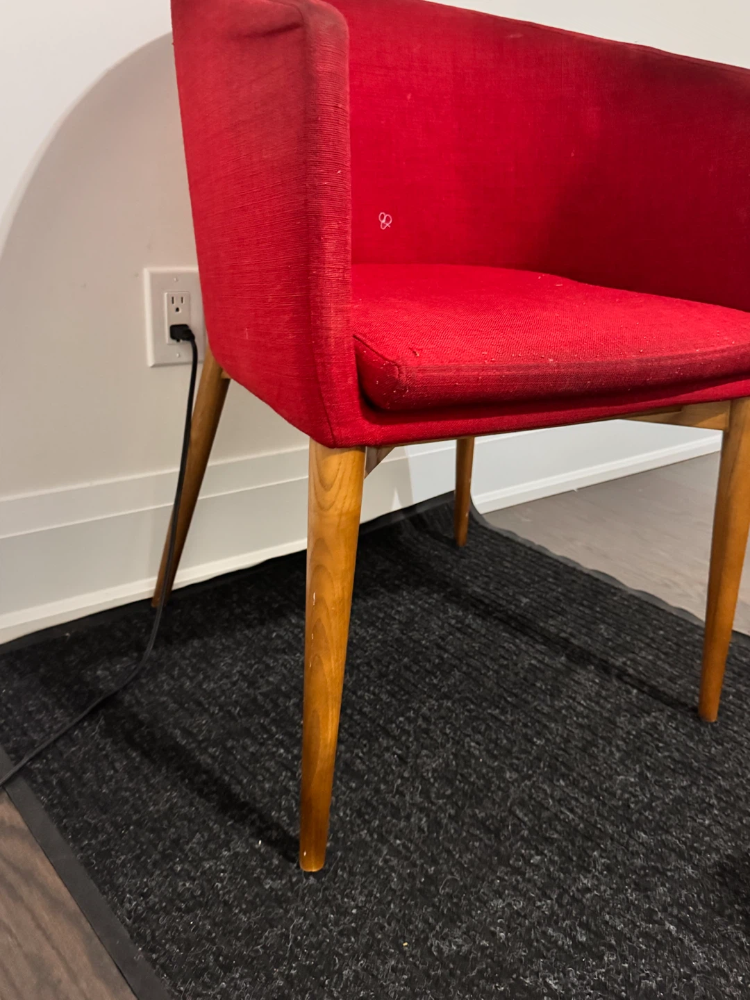 Mid-Century Modern Style Red Accent Chair - photo 2