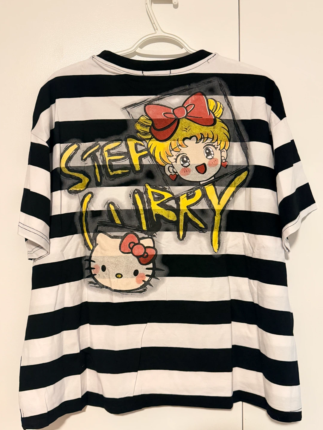 Qcumber Anime Graphic Striped T-Shirt - photo 2