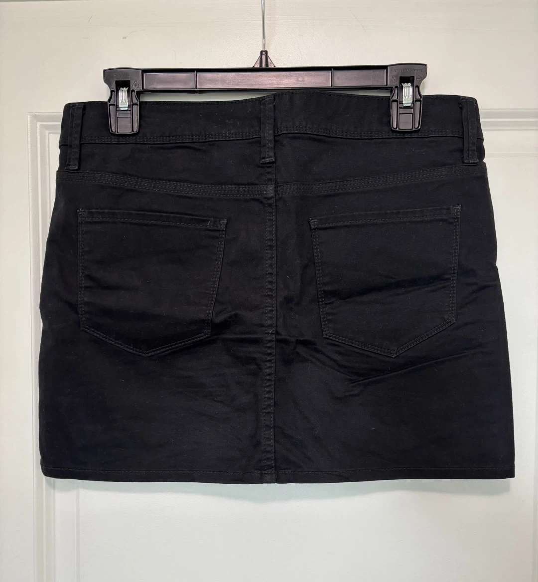 Black skirt -medium - photo 2