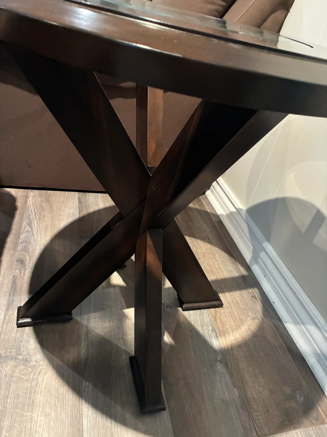 Round wooden side table with glass insert - photo 5