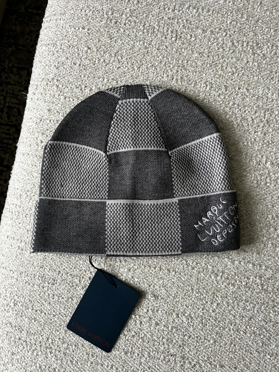Lv Beanie Set - photo 3