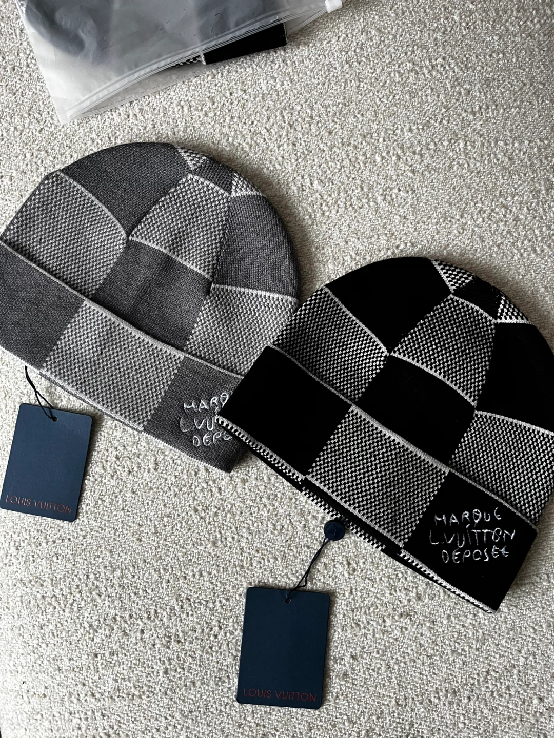Lv Beanie Set - photo 4