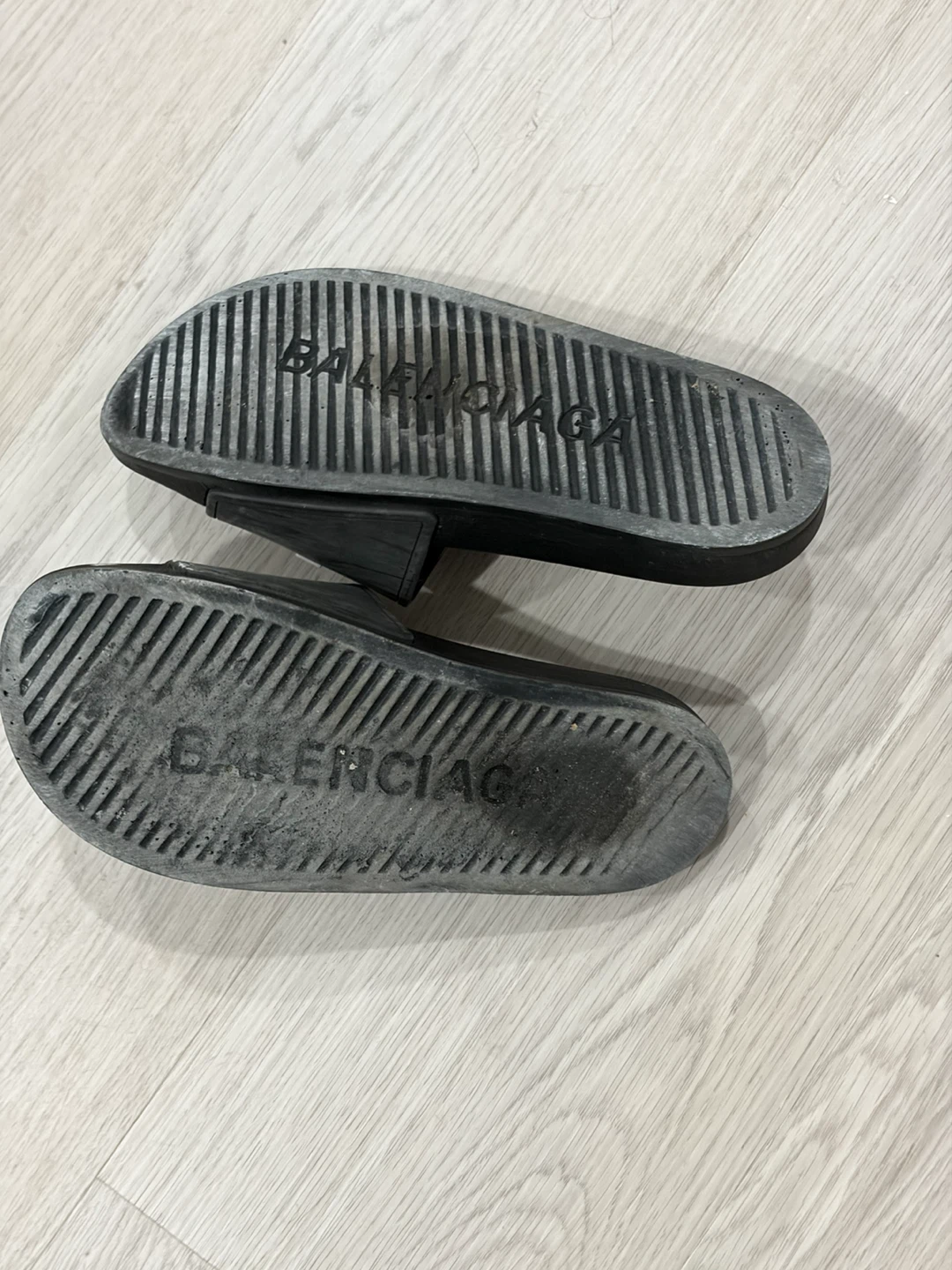 Balenciaga Pool Slides Black size 6 - photo 2