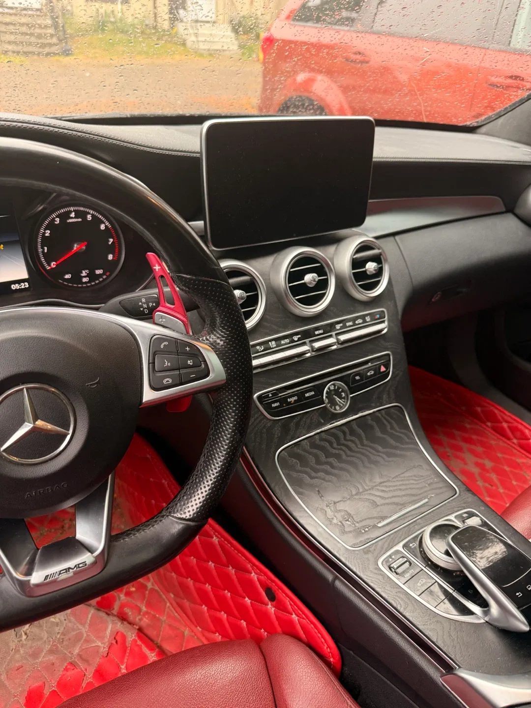 2015 Mercedes-Benz C-Class AMG Interior - photo 2