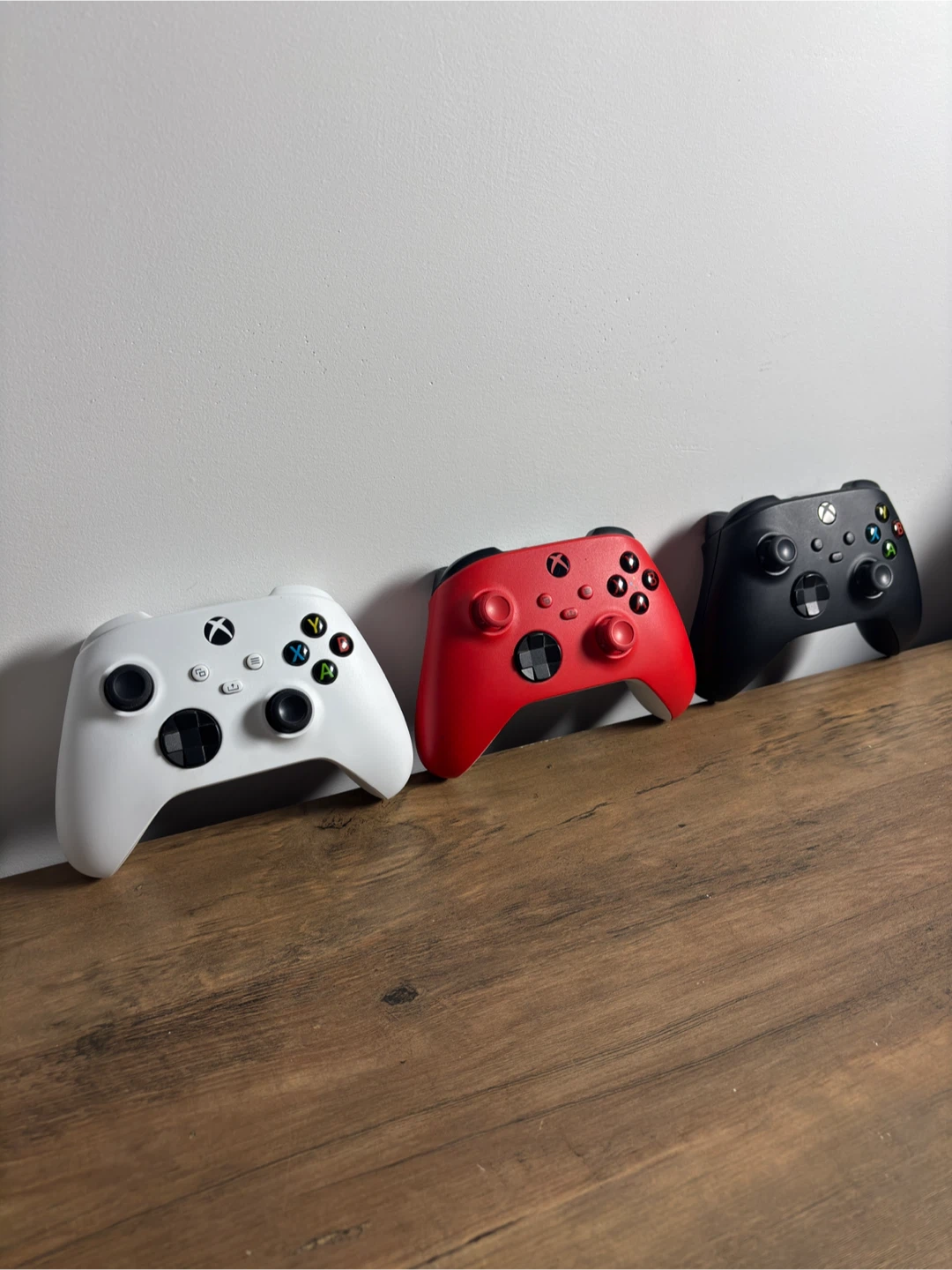 Xbox Series S 512GB + 3 Controllers - Act Fast! - photo 5