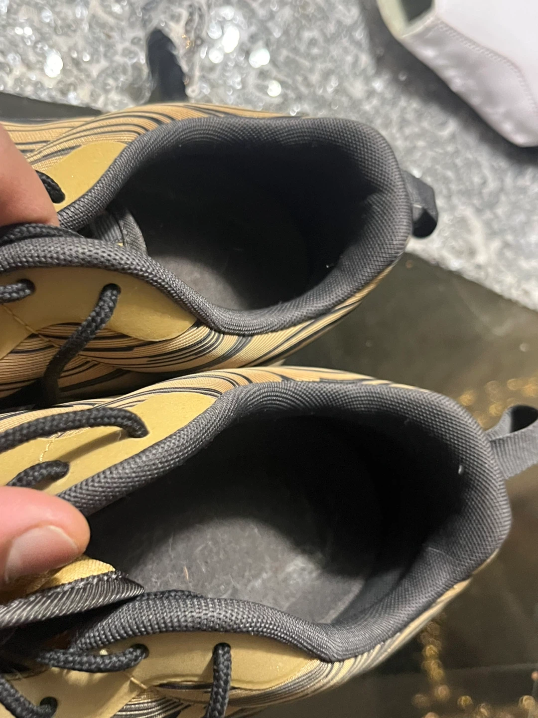 Nike Gold and Black Sneakers Size 11.5 - photo 4