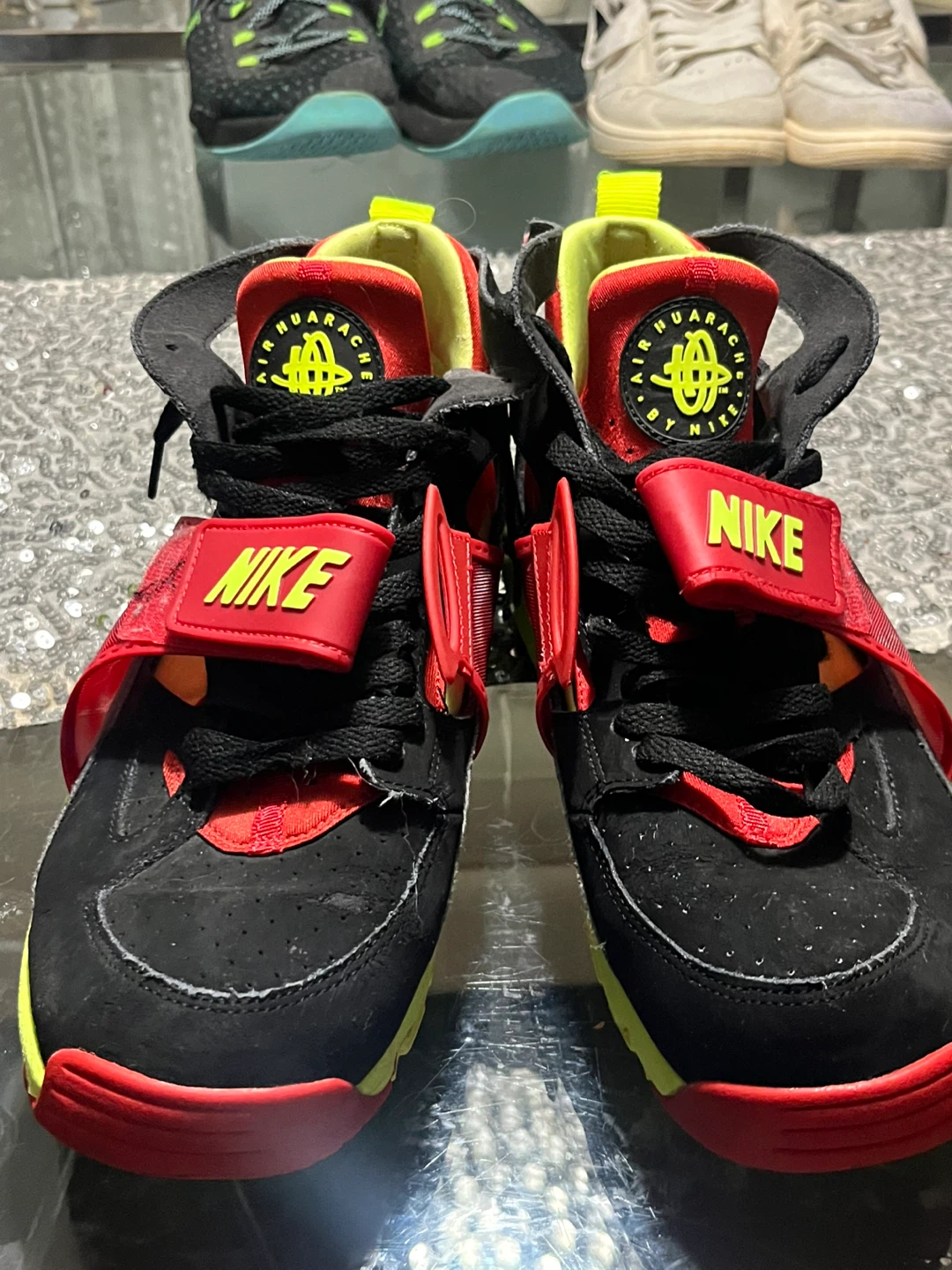 Nike Air Huarache Carnivore Size 11 - photo 2