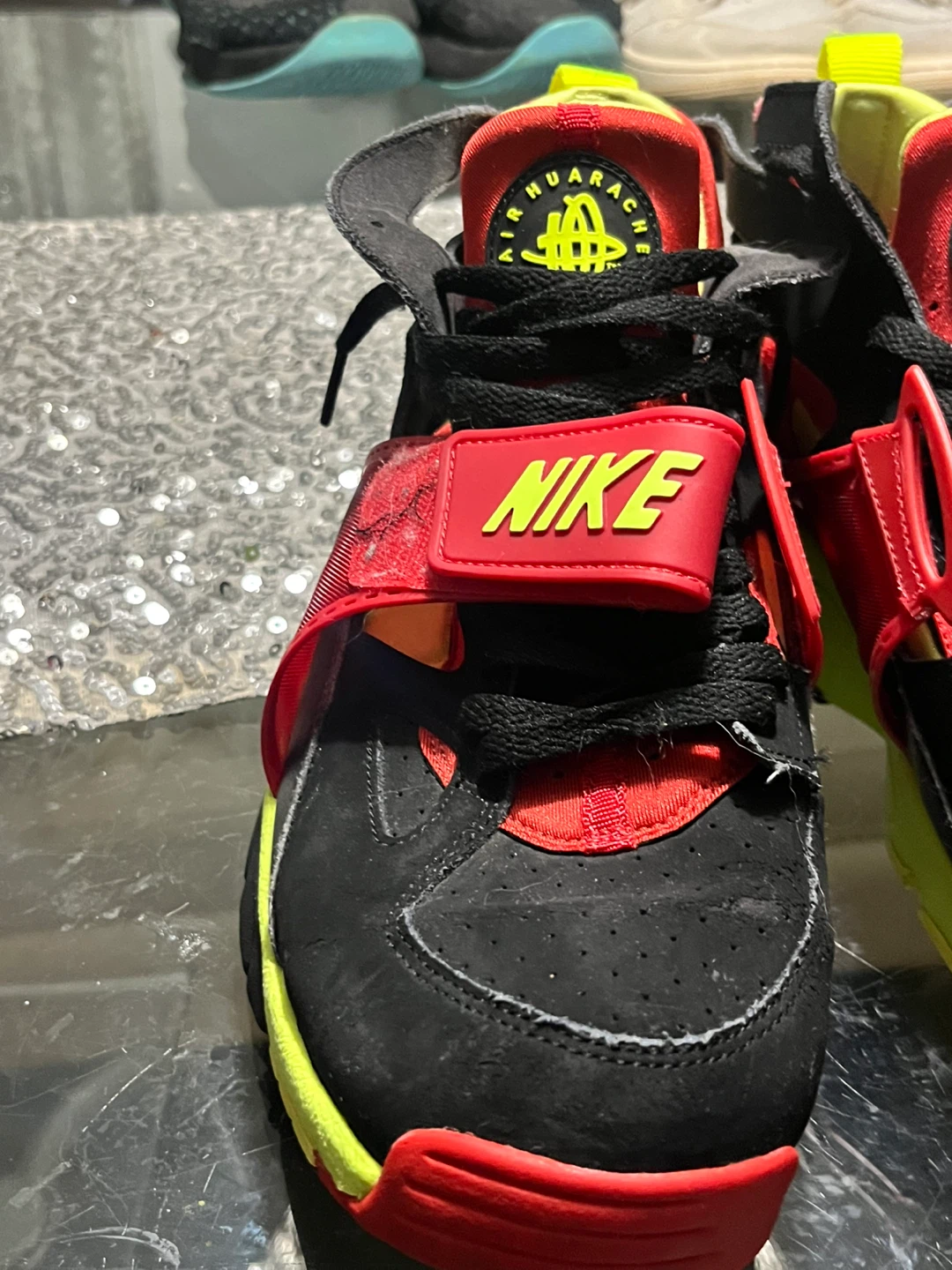 Nike Air Huarache Carnivore Size 11 - photo 3