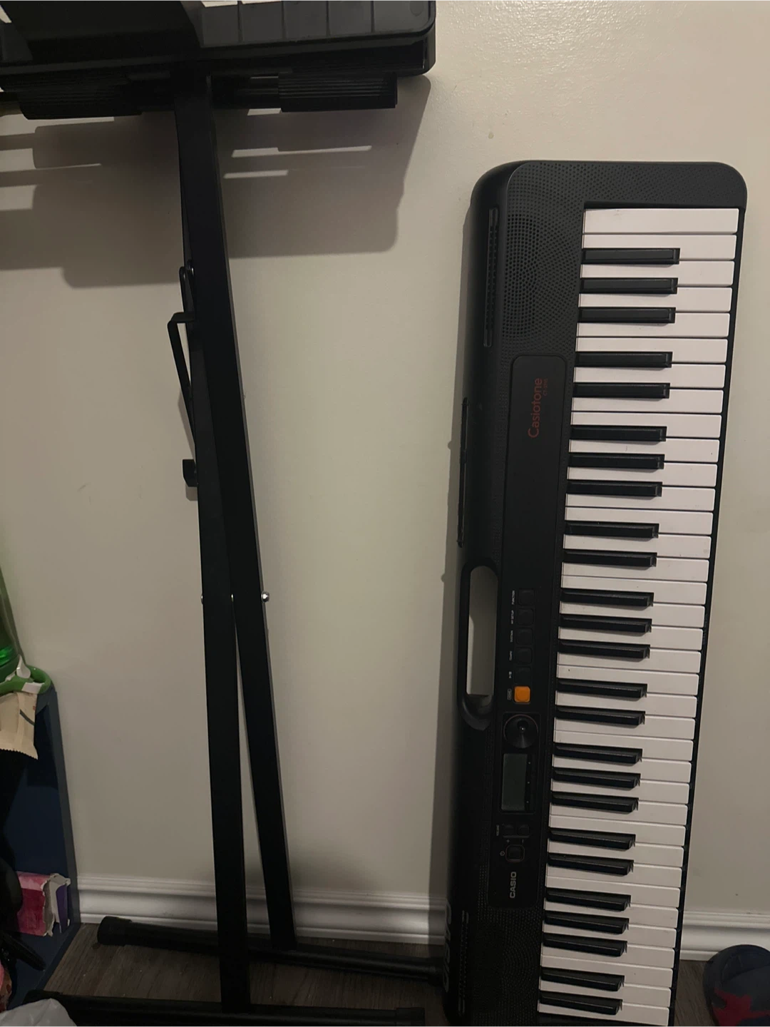 Casio Casiotone CT-S100 Keyboard with Stand