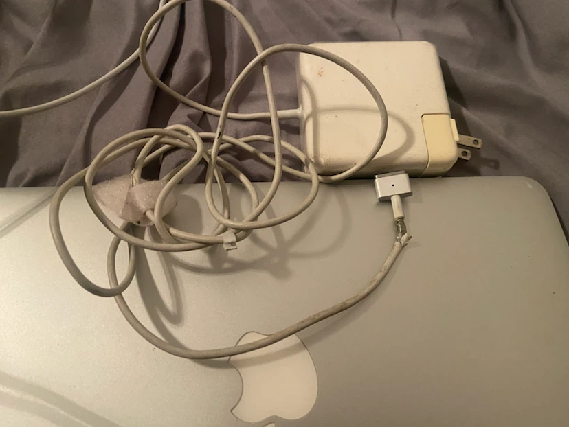 Apple MacBook Air 11-inch laptop - photo 2