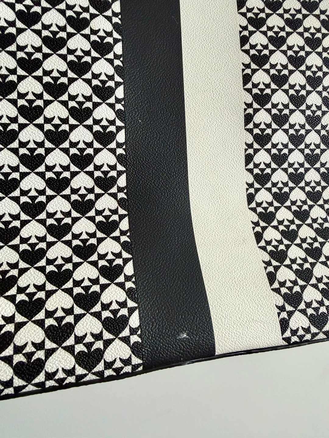 Kate Spade Black White Spade Print Tote Bag | Pink Interior - photo 3