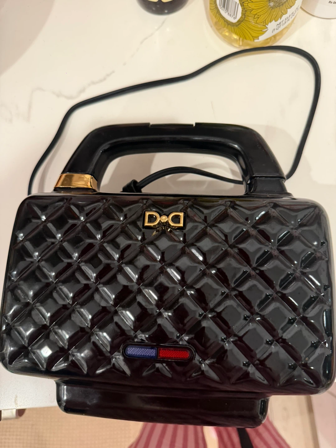 D&G Quilted Sandwich Maker