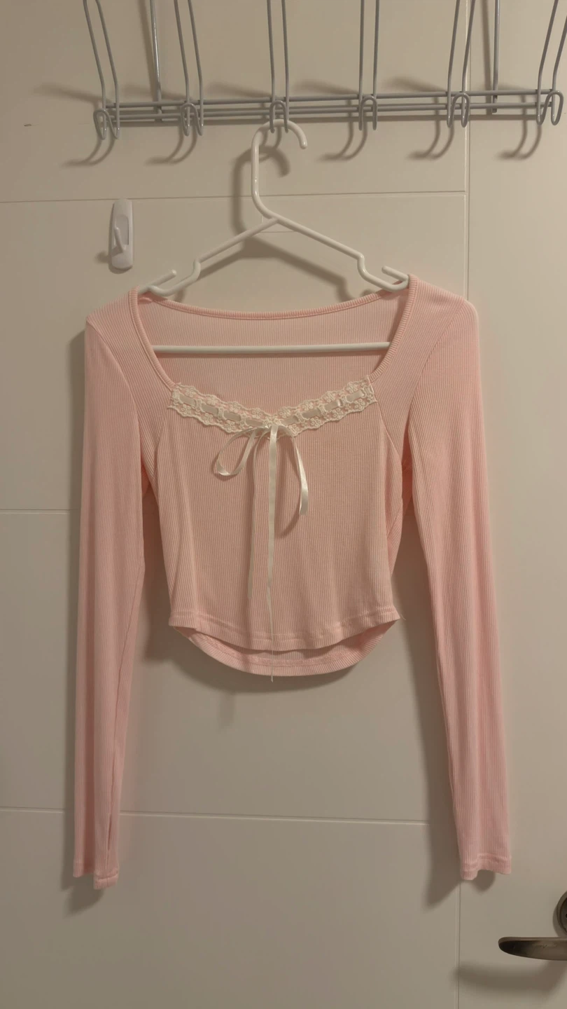 Light pink long sleeve lace trim top - photo 2