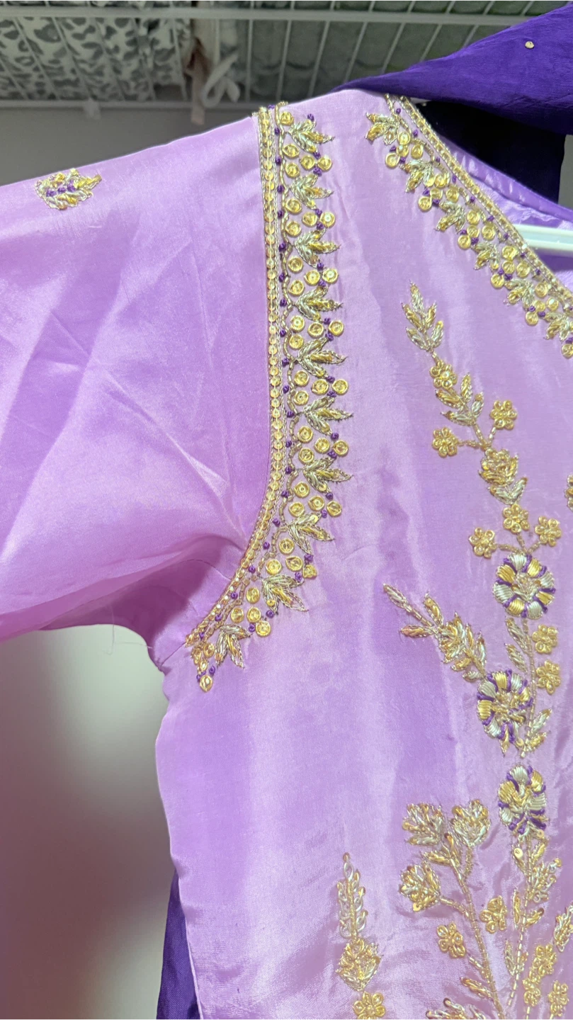 Lilac and Purple Traditional  Pakistan pure adda work Suit Set - photo 3