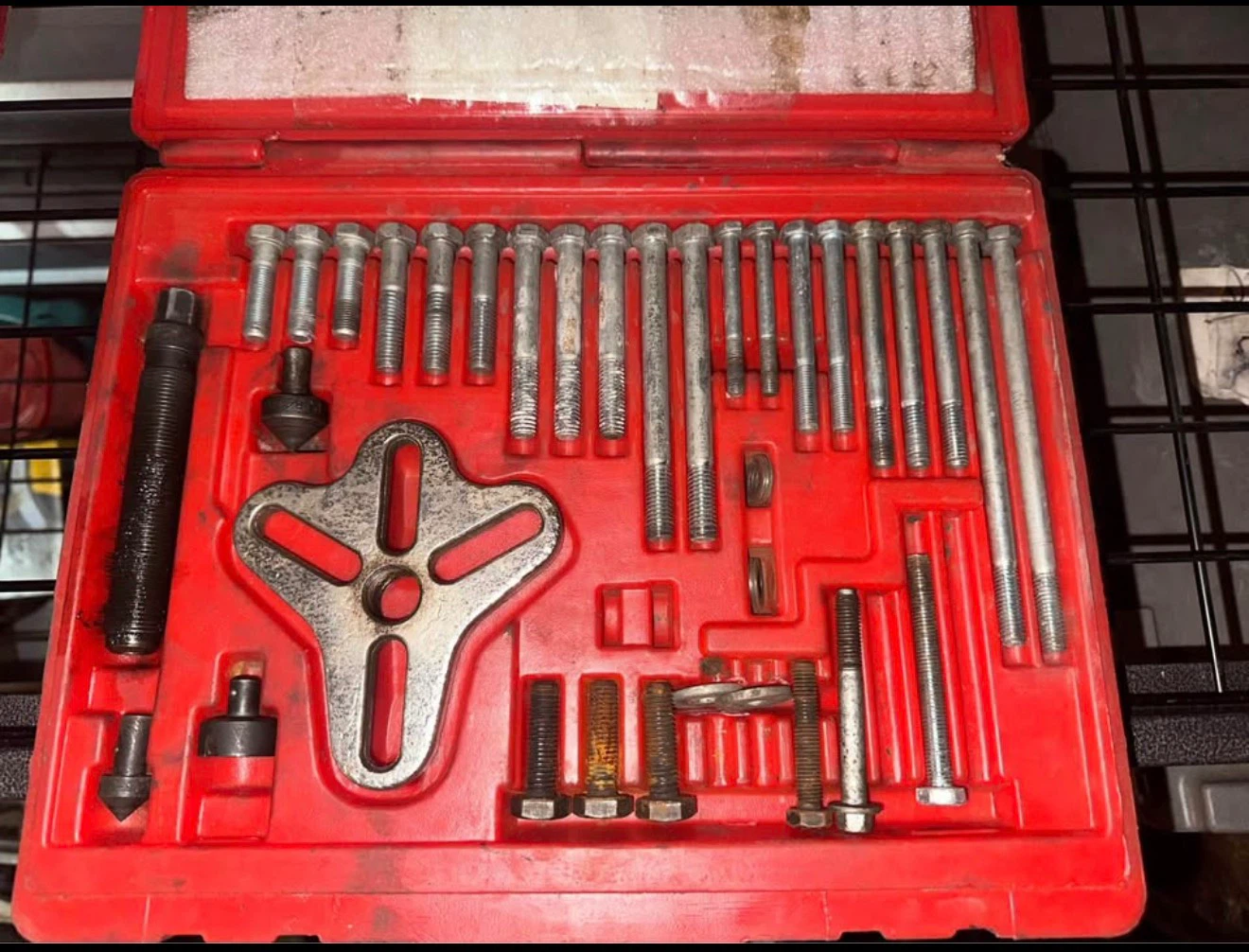 Gear Puller Set with Carrying Case