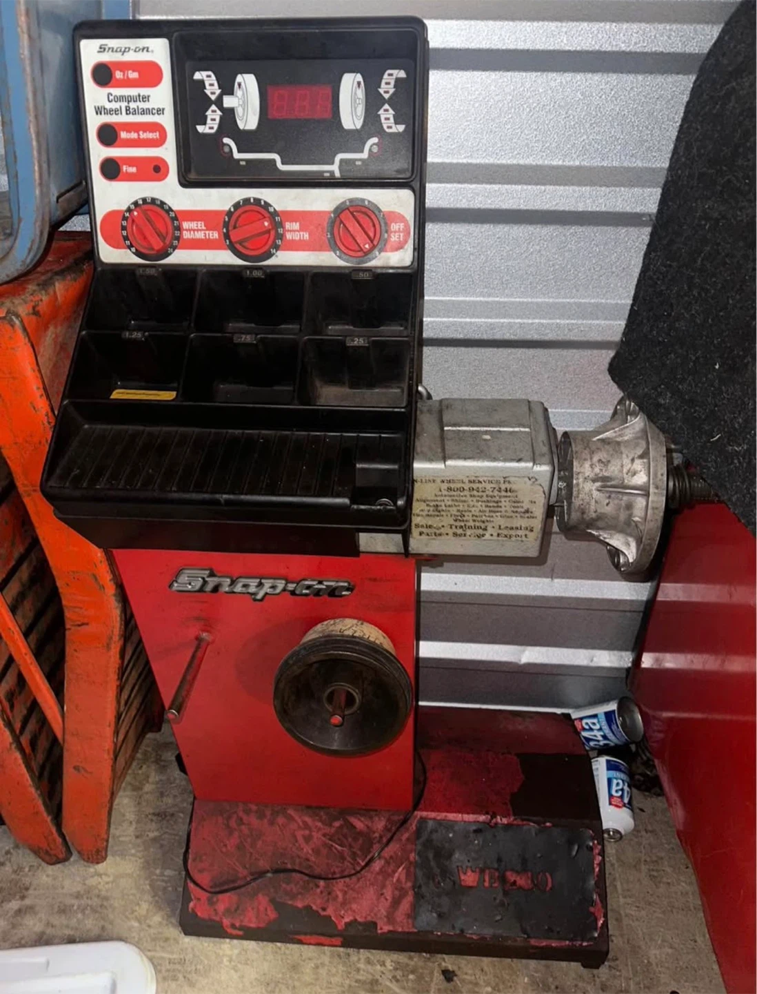 Snap-on Computer Wheel Balancer