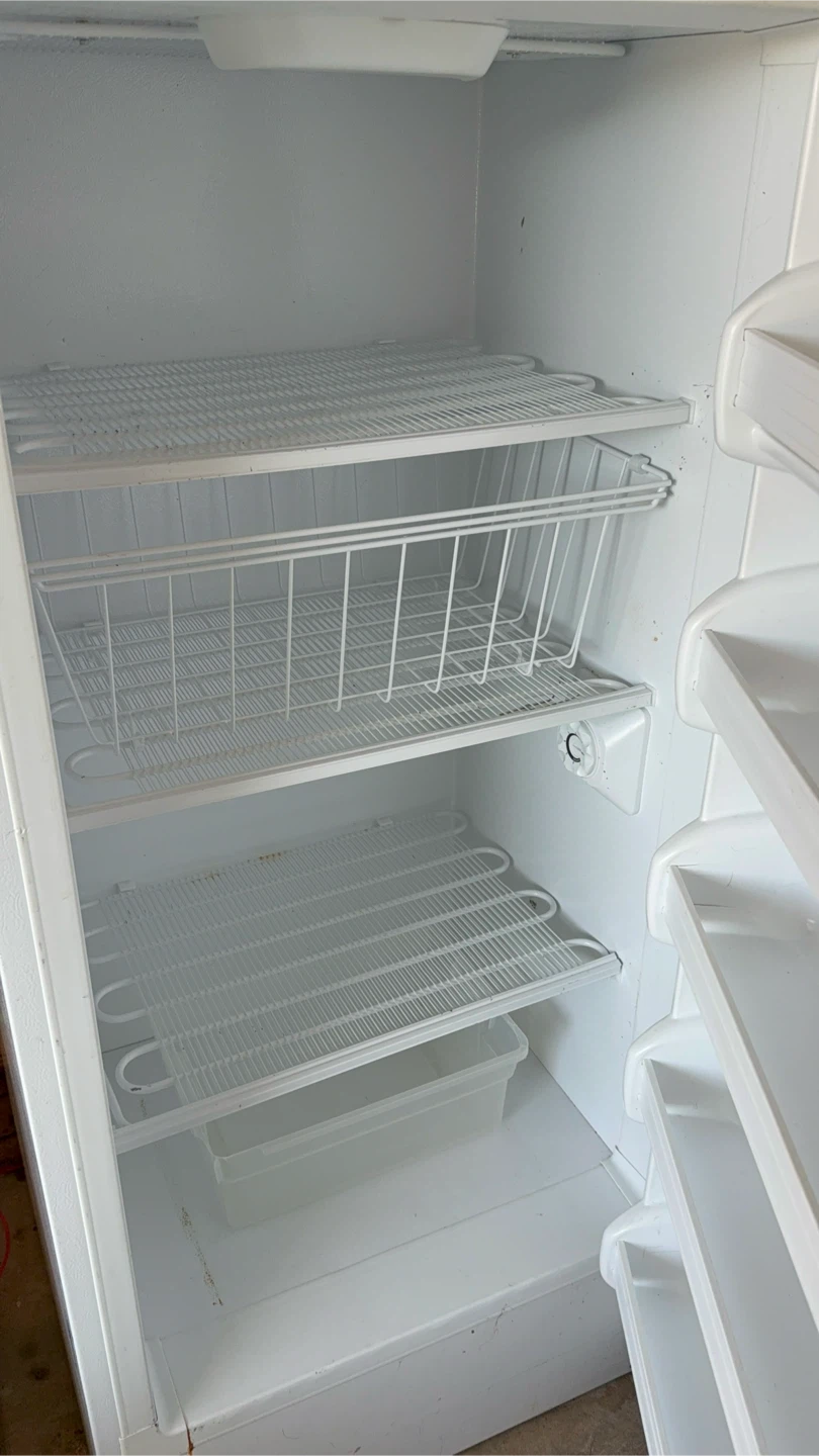 Frigidaire Upright Freezer - photo 3