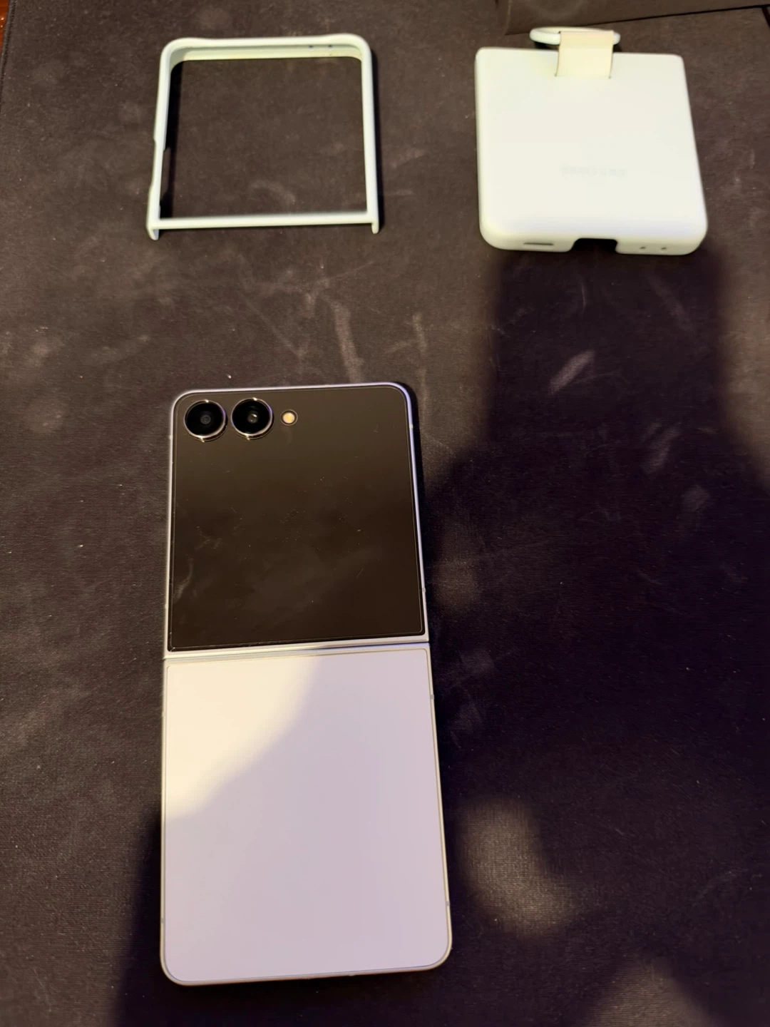 Samsung Galaxy Z Flip and Galaxy Watch bundle - photo 2