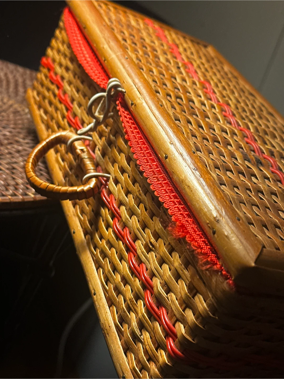 Vintage Czechoslovakian Sewing Box - photo 4