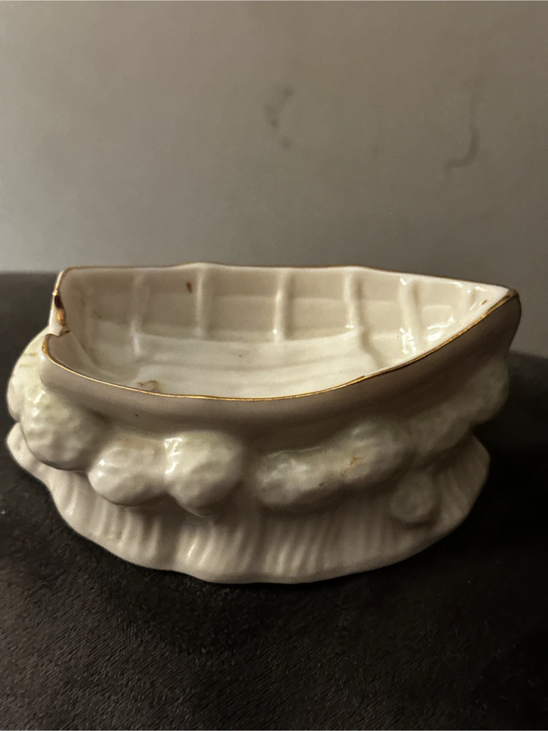 Vintage belleek boat ashtray - photo 4