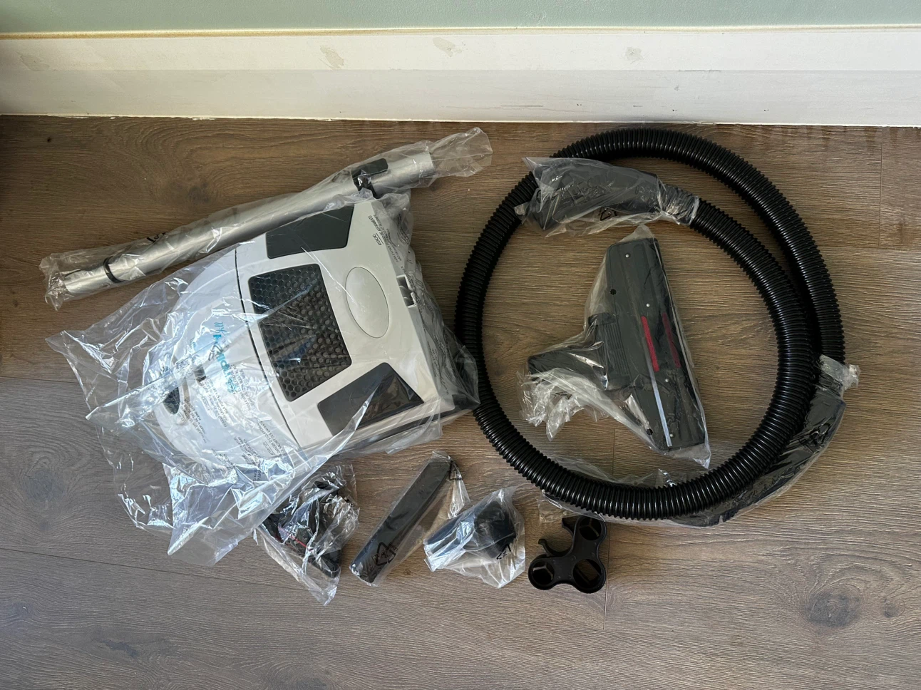 Simplicity Jill Canister Vacuum with HEPA Filtration - photo 2