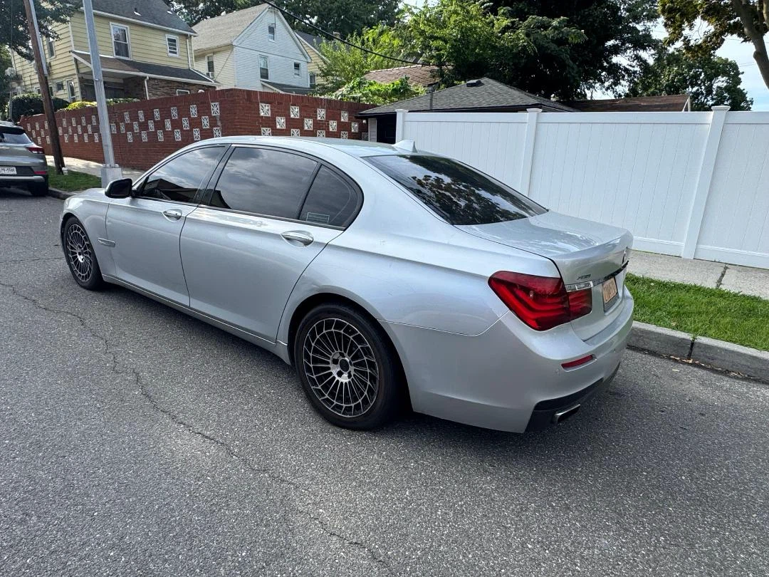 2015 BMW 750 LI X drive - photo 2