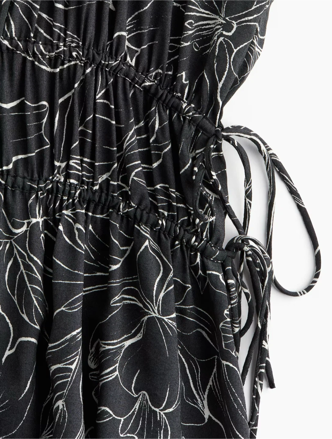 H&M Black and White Floral Maxi Dress - photo 2