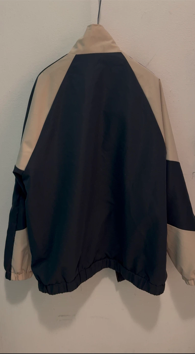 Unbranded Colour Block Jacket – Size L – like New – $15 - photo 2