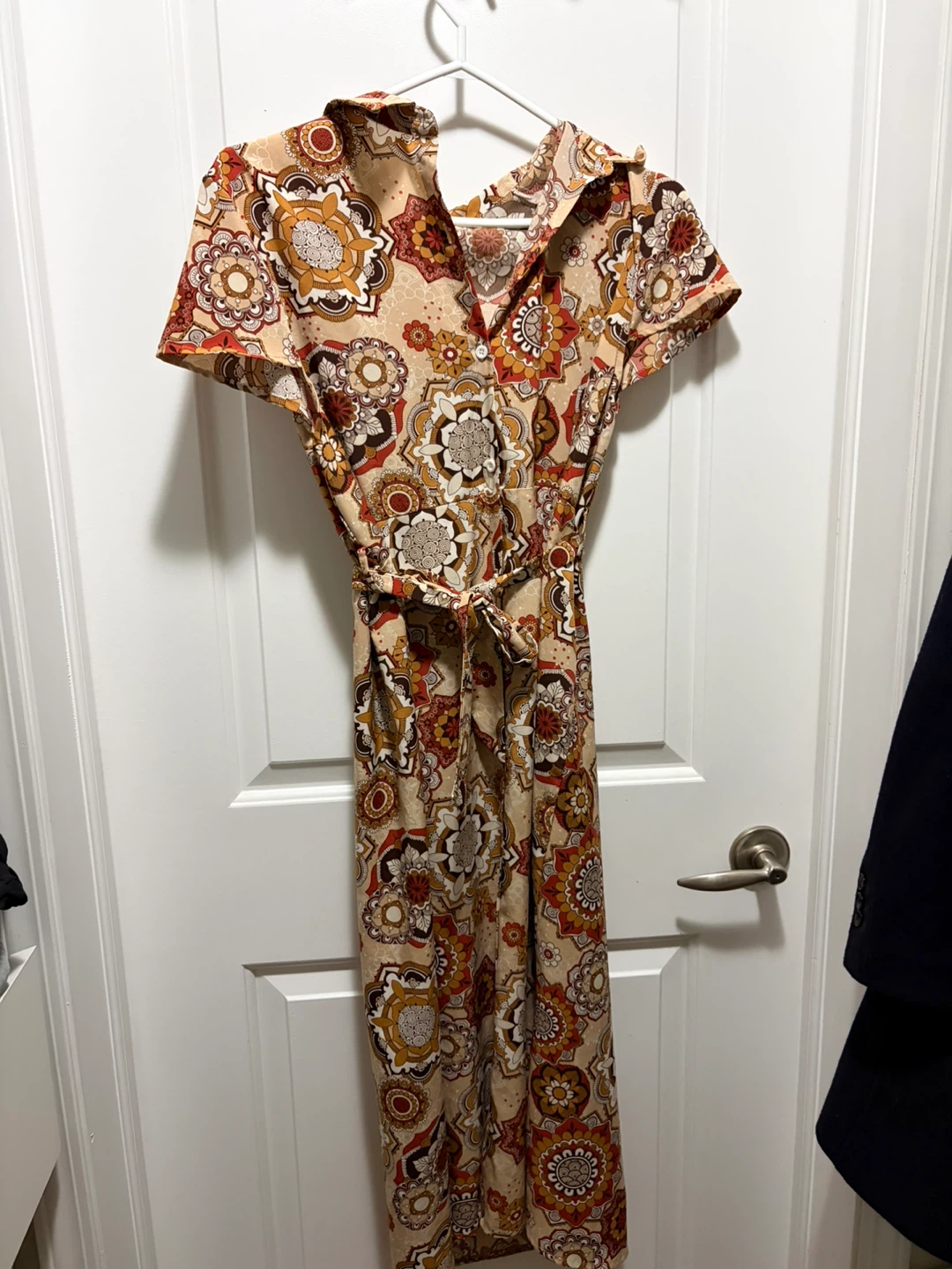 Vintage-Style Mandala Print Button-Down Midi Dress - photo 2
