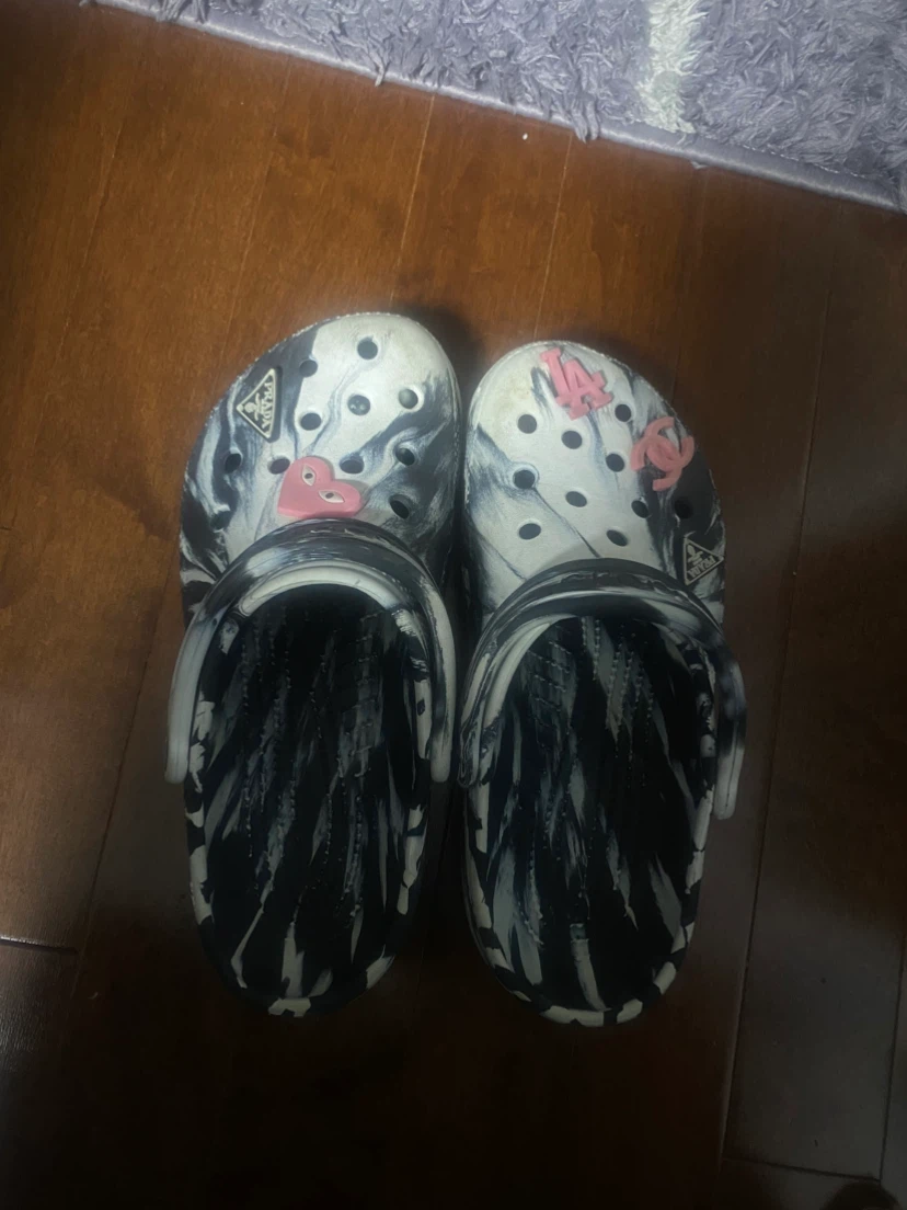 Crocs marble print clogs