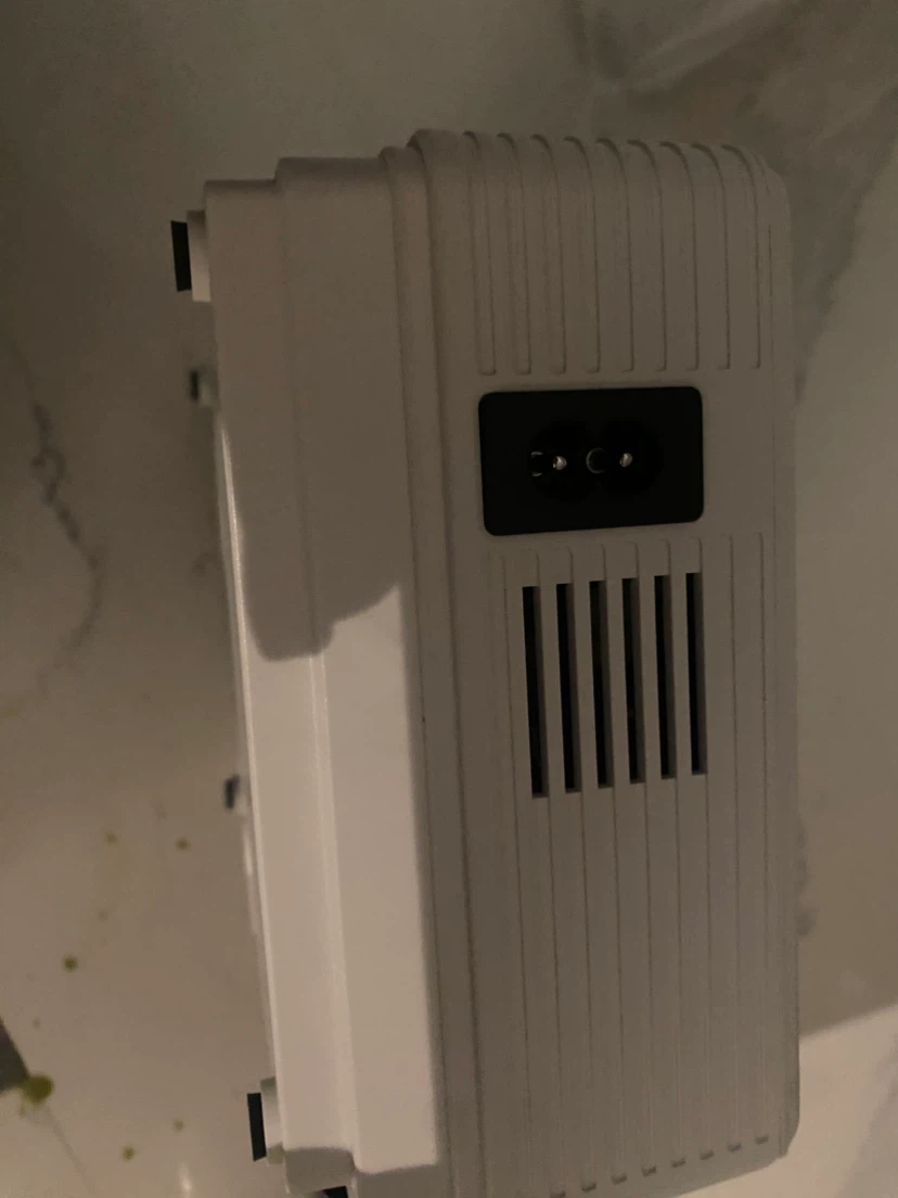 GKLPO LED Projector BNIB - photo 3