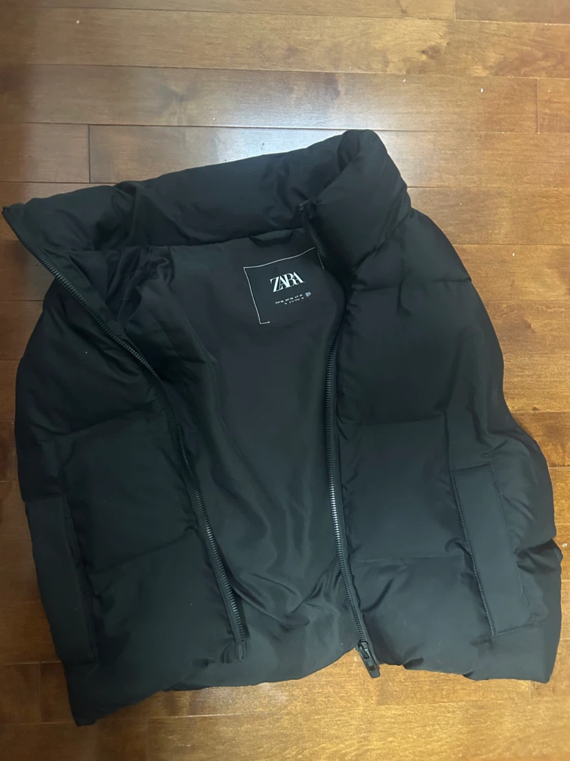 ZARA Black Puffer Vest