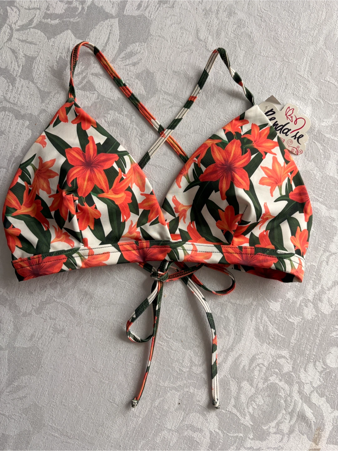 New with tag- Floral Bikini Top - photo 3